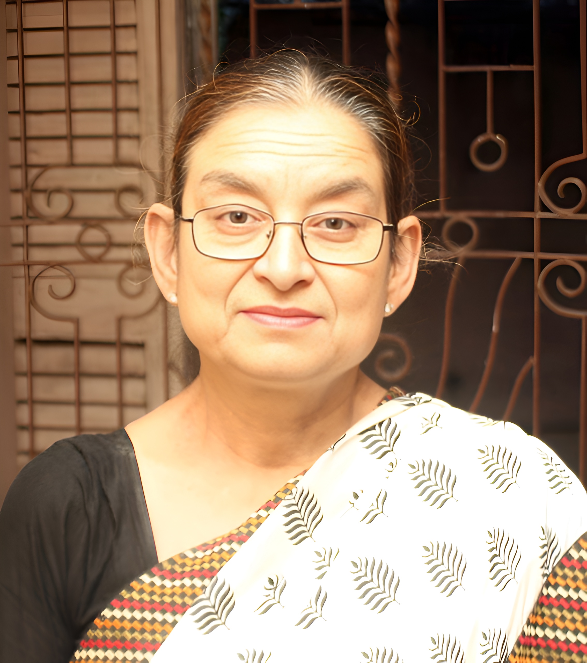 Dr. Mumtaz Sanghamita